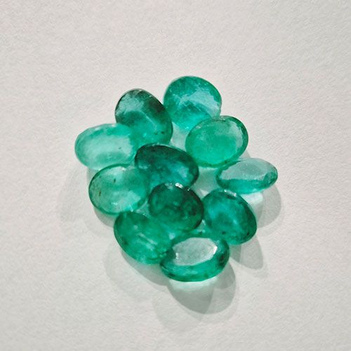 Emreald/Panna Gemstone- High 4 Quality