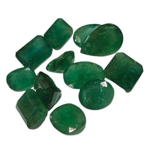 Emreald/Panna Gemstone- Medium 4 Quality